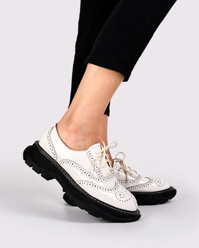(Clean Up - US 10) Patent Leather Carved Platform Loafers