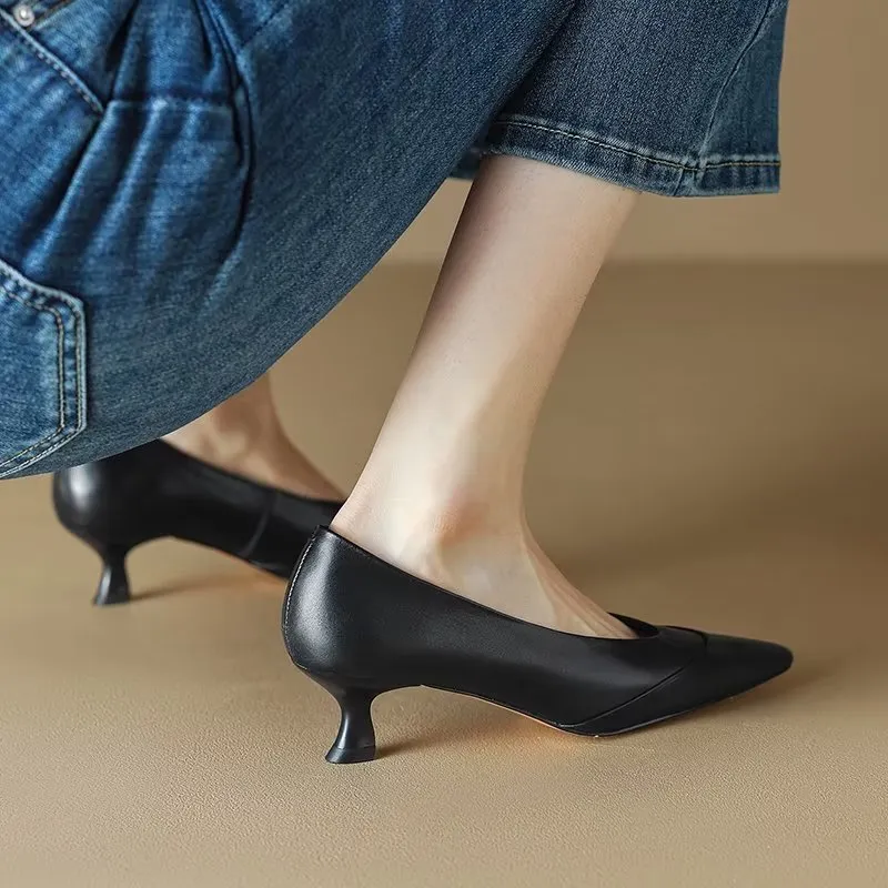 Veltique Chic Slide Heels