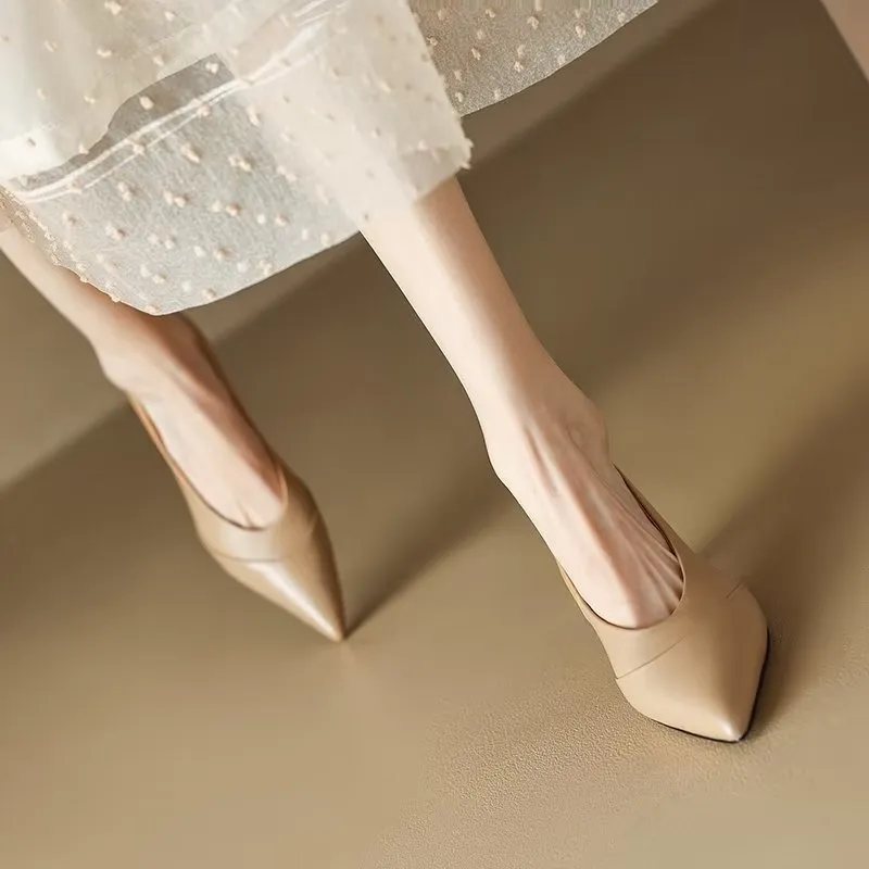 Veltique Chic Slide Heels